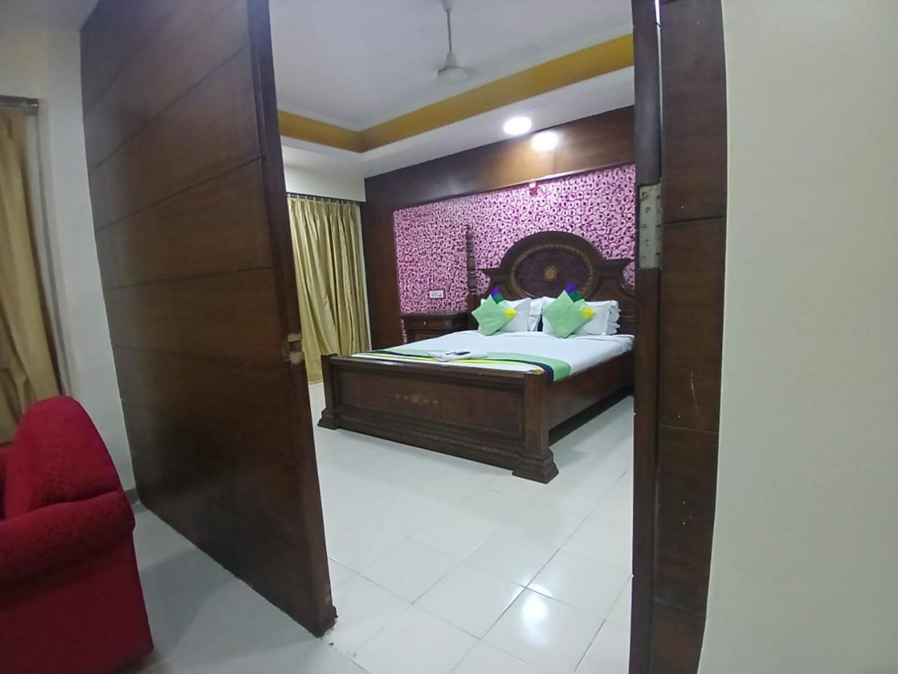 Blossoms Room The Plaza-Luxury Collection- Lakdikapul Hyderabad Exteriör bild