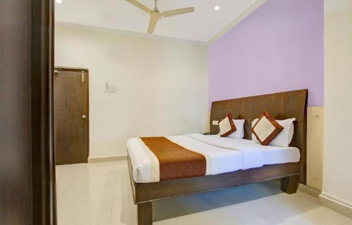 Blossoms Room The Plaza-Luxury Collection- Lakdikapul Hyderabad Exteriör bild